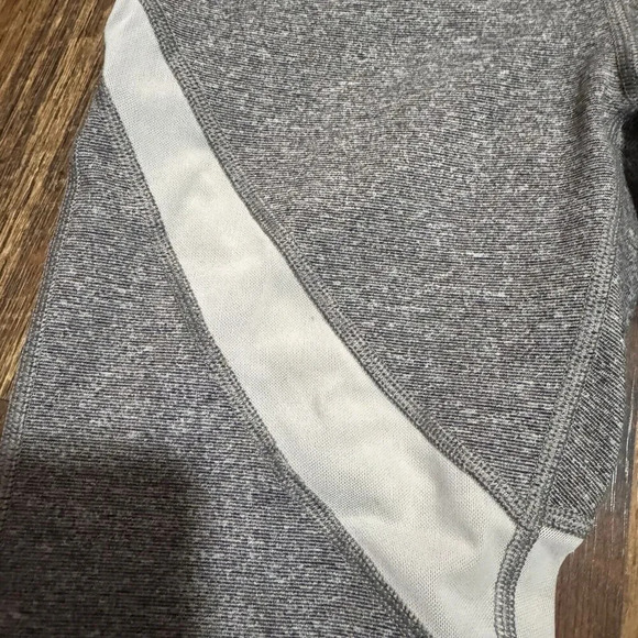 Aerie Chill Play Move Gray Sheer Leggings  Gray Size /S Activewear - Picture 2 of 5